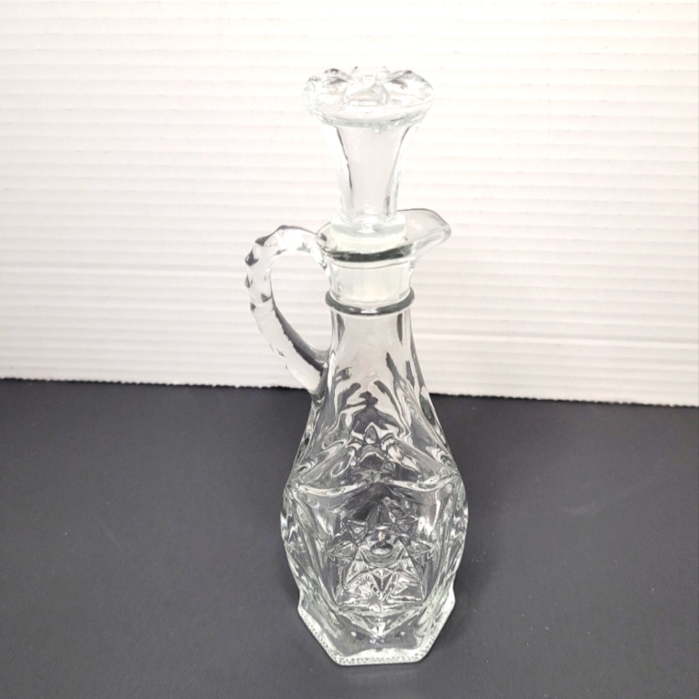 Star of David Vintage Anchor Hocking Clear Pressed Glass Cruet with Stopper